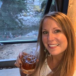 Meet your Posher, Caroline